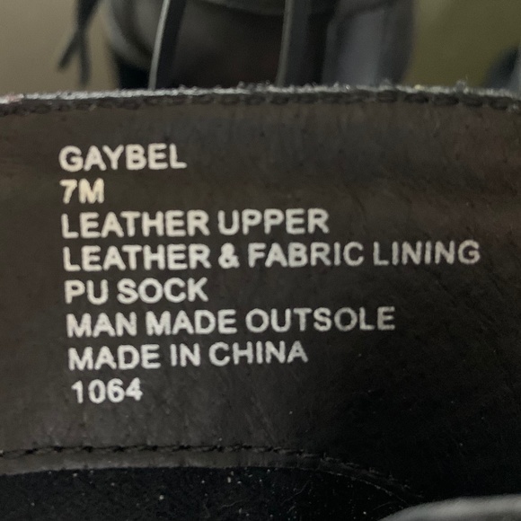 Steve Madden Boots - Picture 2 of 2